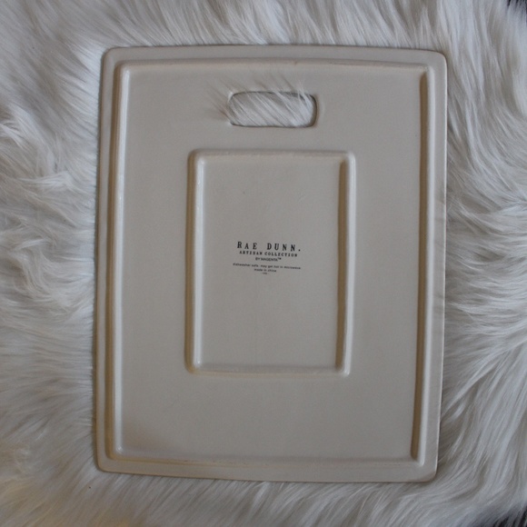 Rae Dunn, Artisan Collection cheese cutting board with handle - Picture 6 of 6